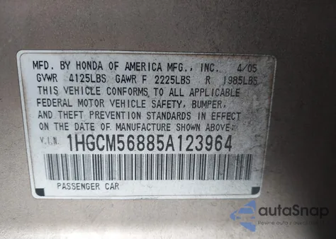 2005 Honda Accord 2.4 Ex z USA, uszkodzony, nr VIN 1HGCM56885A123964